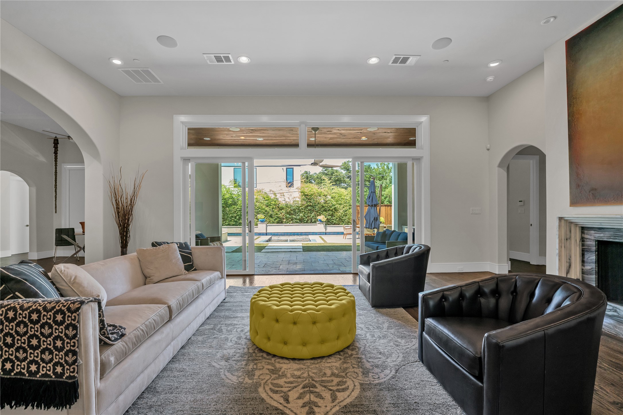 5823 Caladium Drive