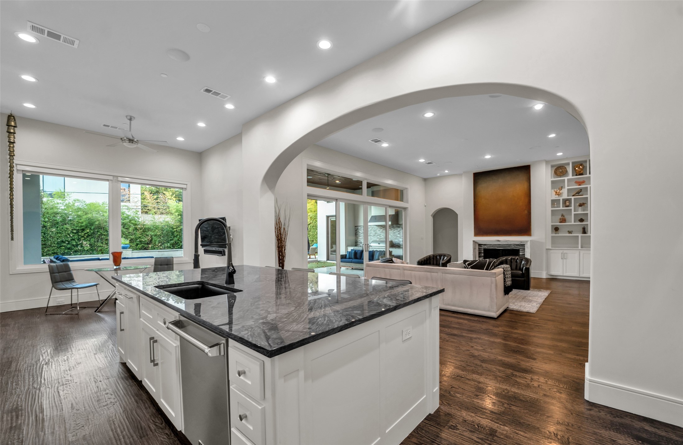 5823 Caladium Drive