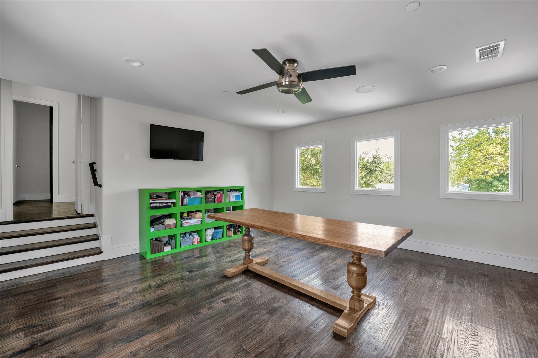 5823 Caladium Drive