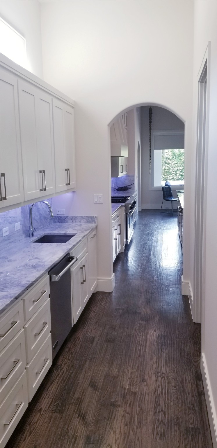 5823 Caladium Drive