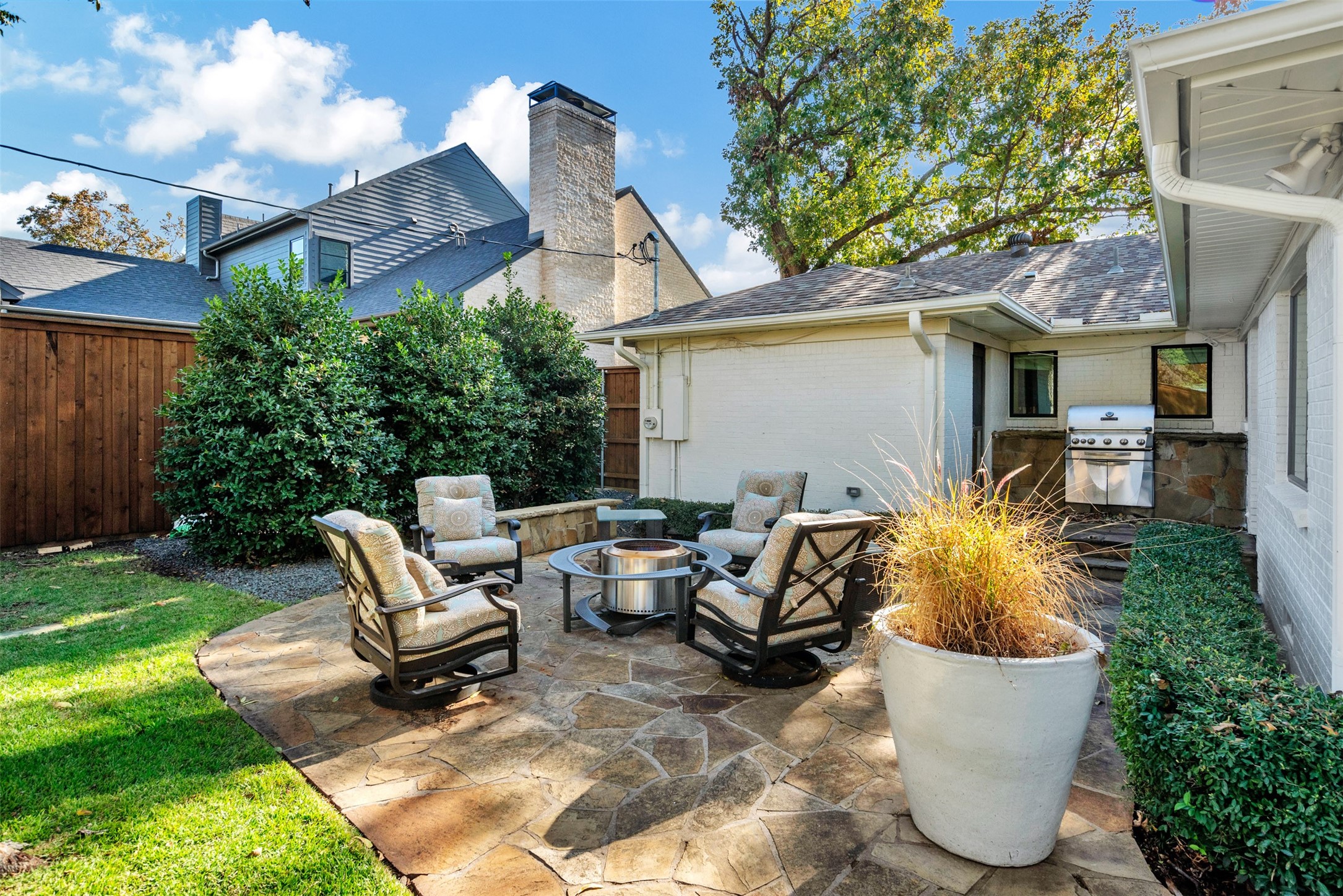 4157 Park Lane