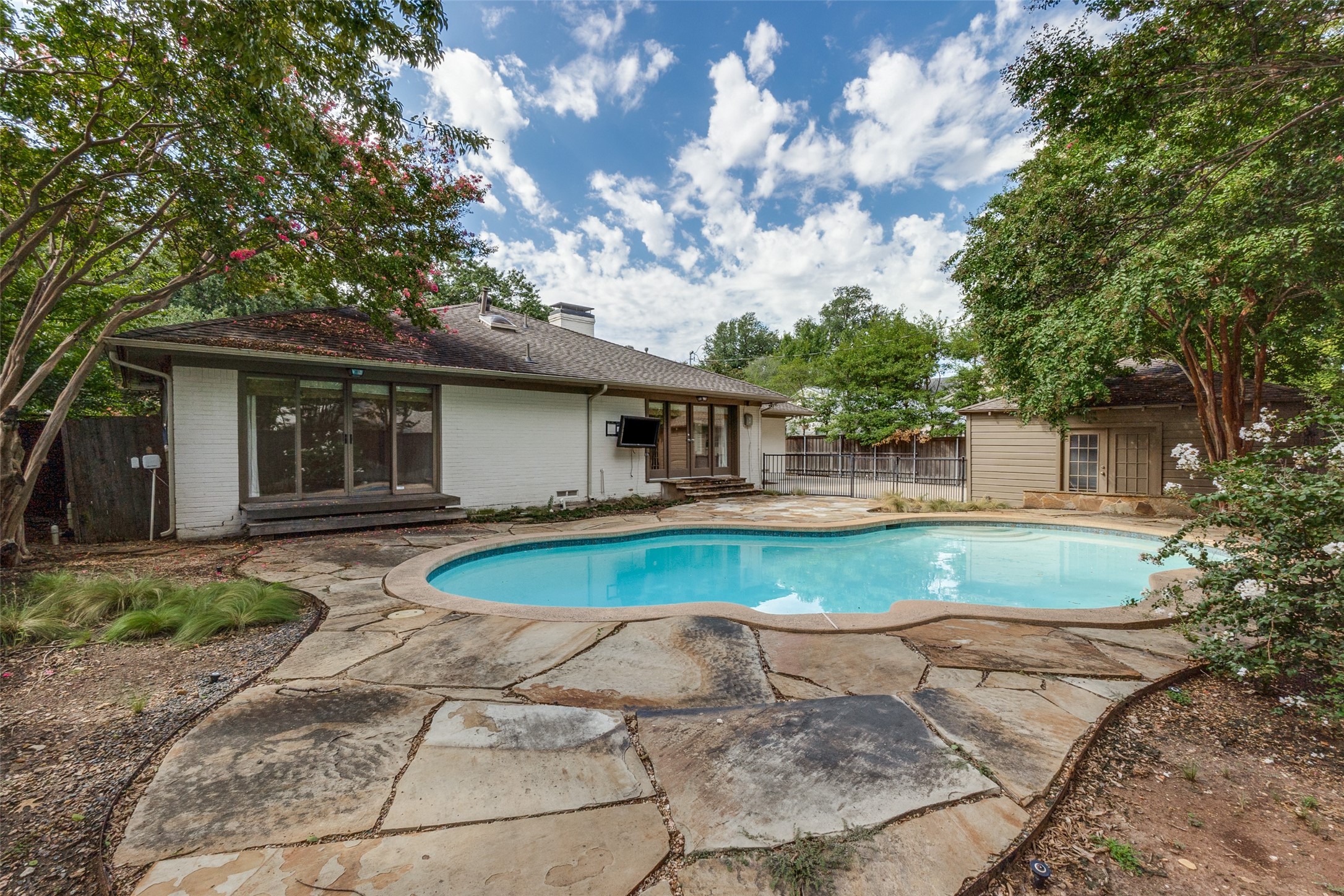 5631 Greenbrier Drive
