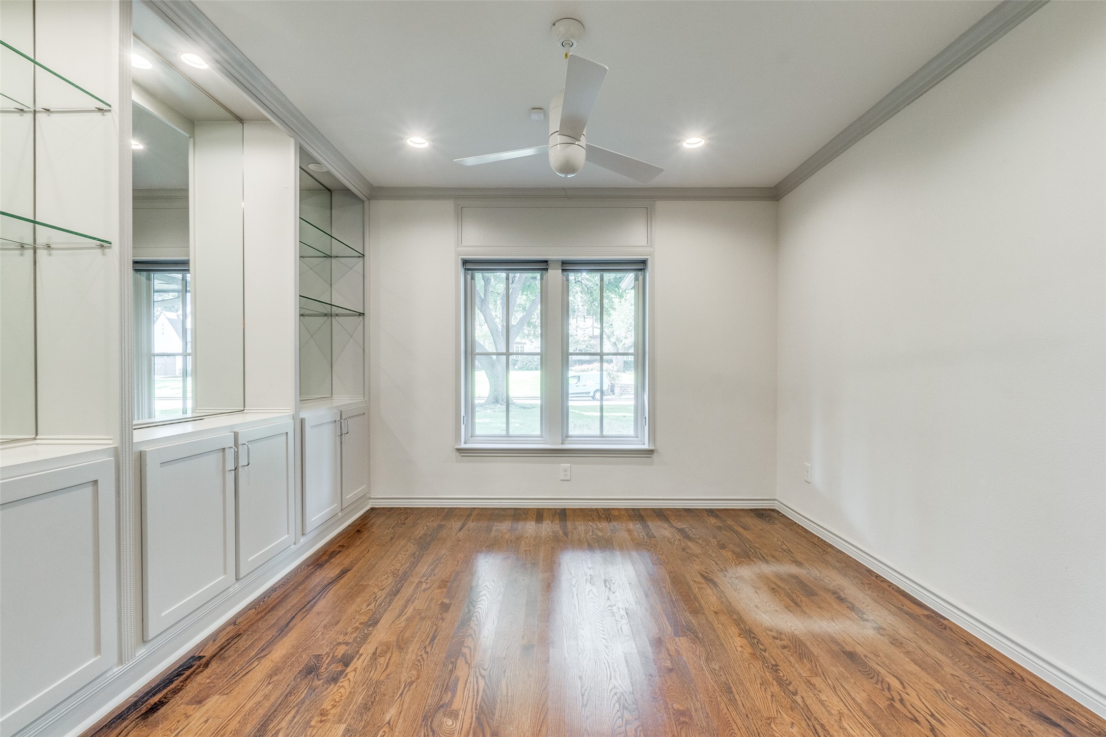 5631 Greenbrier Drive