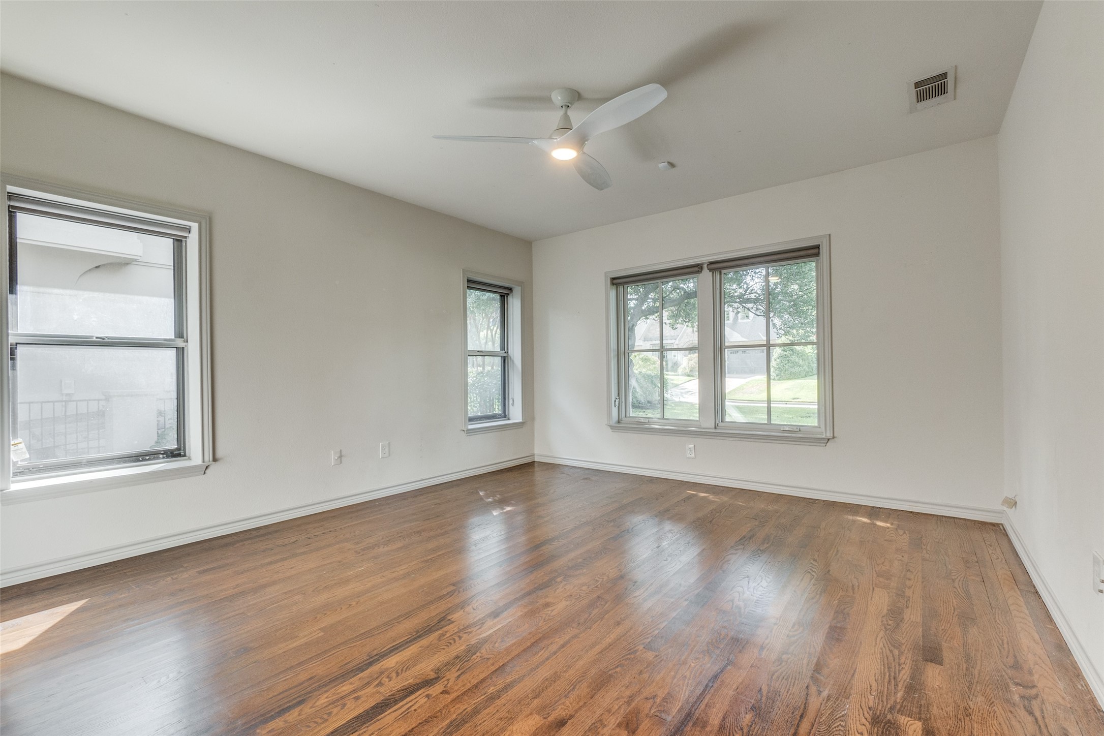 5631 Greenbrier Drive
