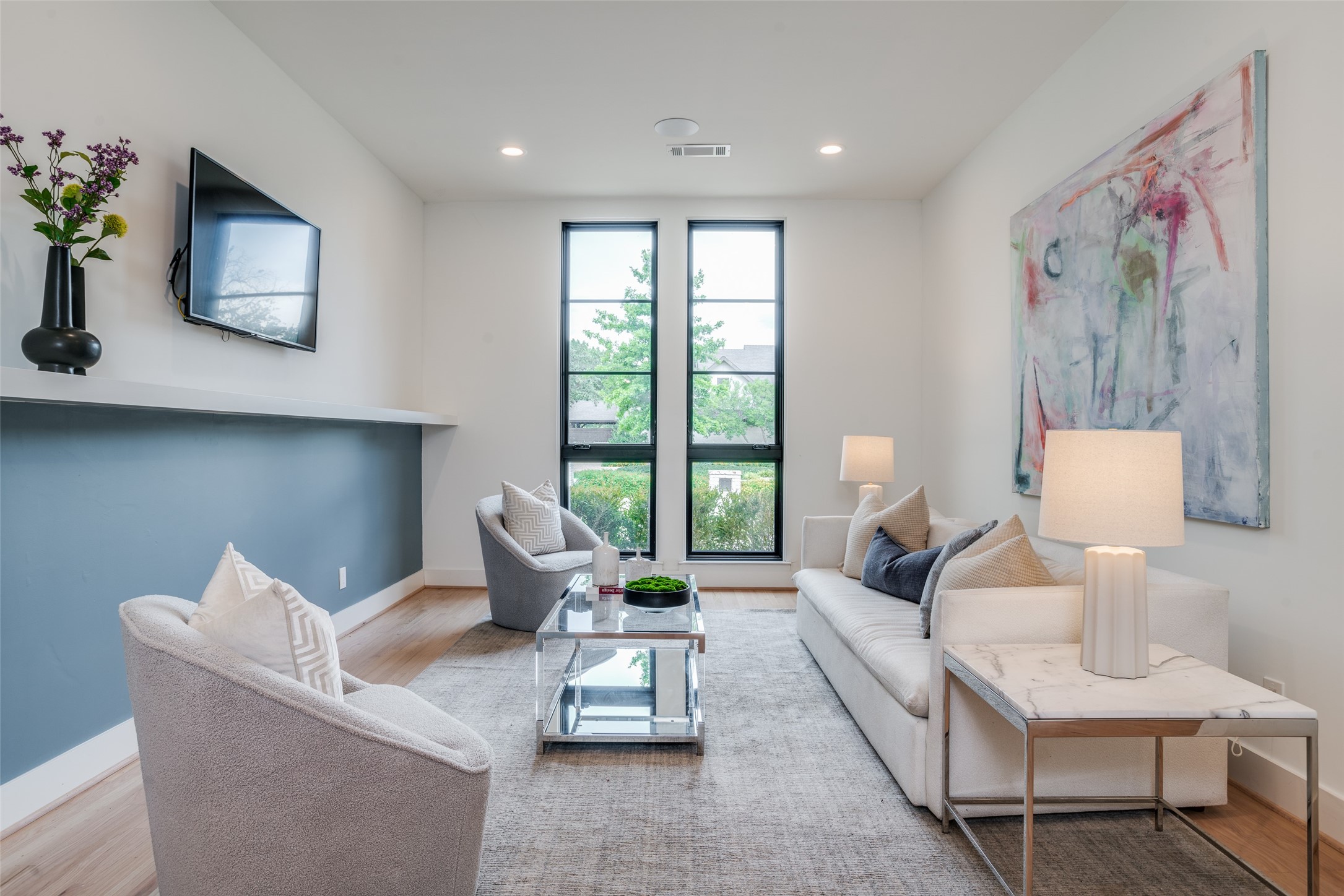 5922 Club Oaks Drive