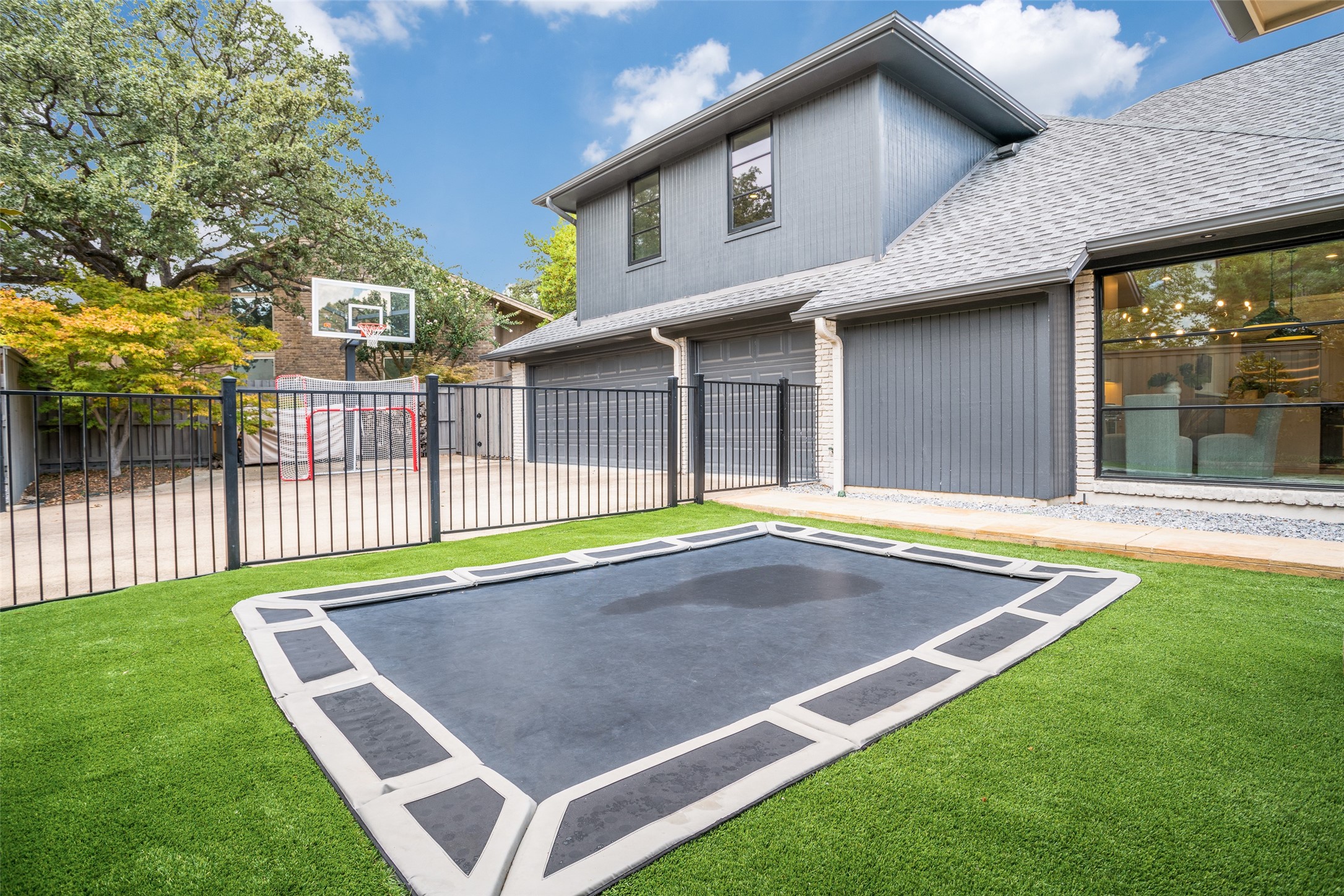 5922 Club Oaks Drive