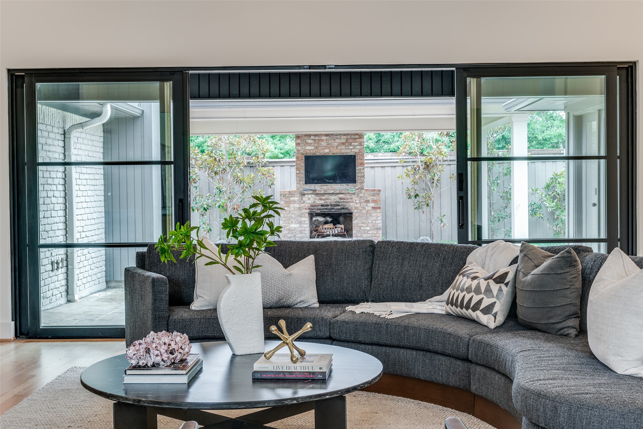 5922 Club Oaks Drive