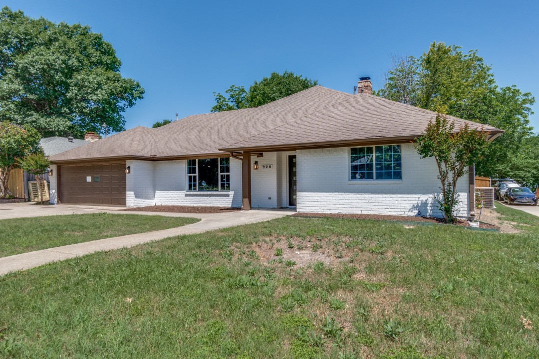 928 Westbrook Drive
