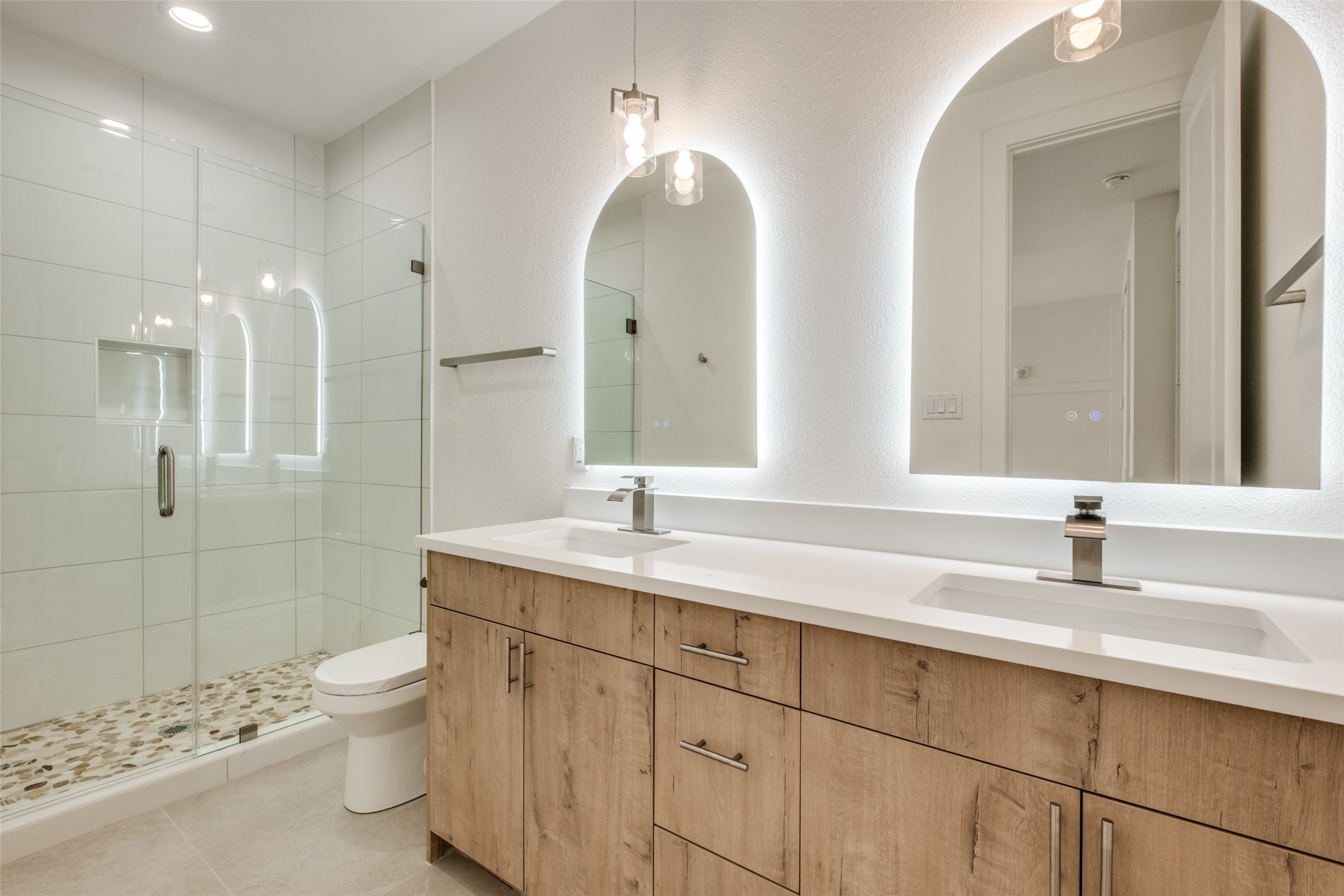 2015 N Prairie Avenue 204