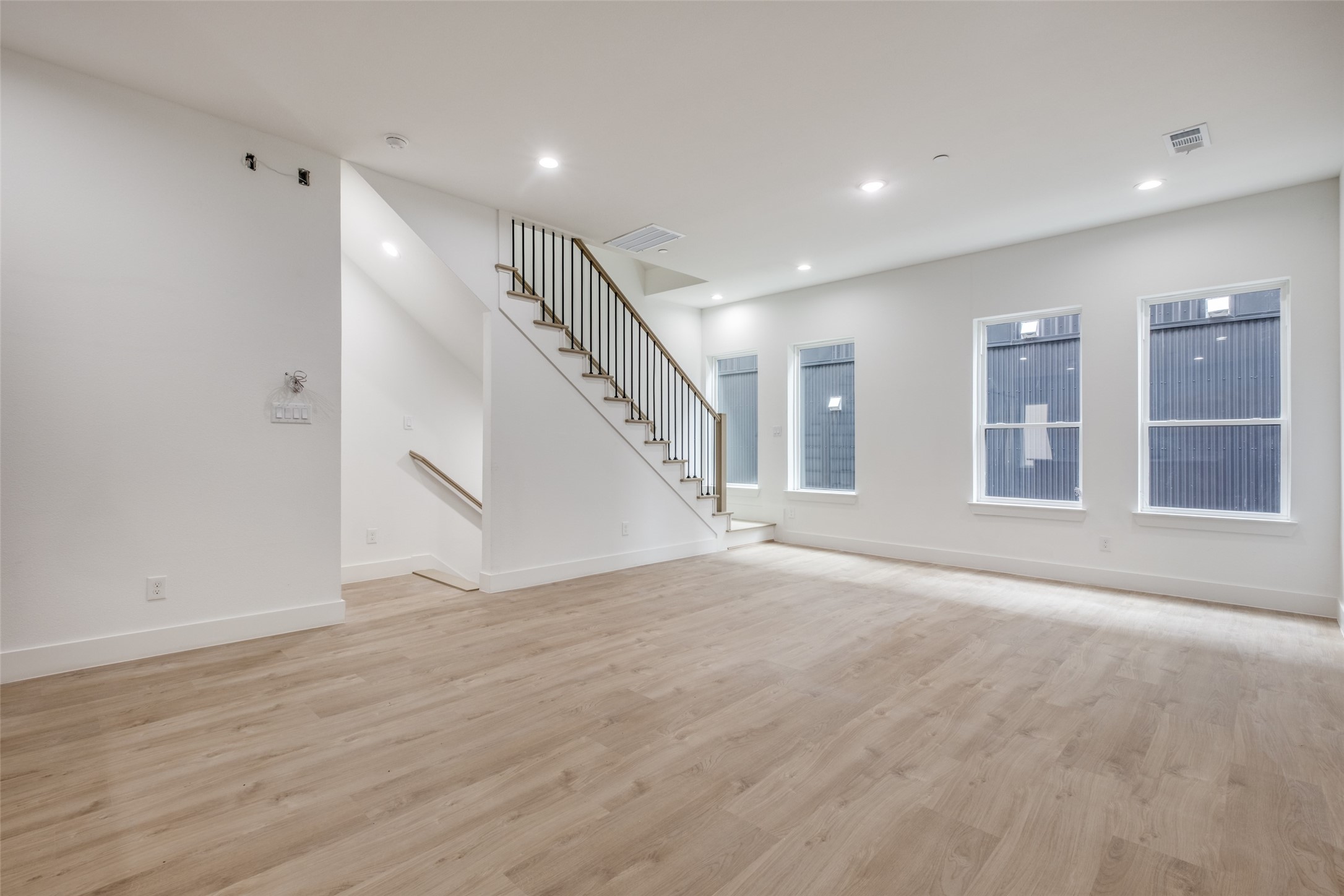 2015 N Prairie Avenue 106