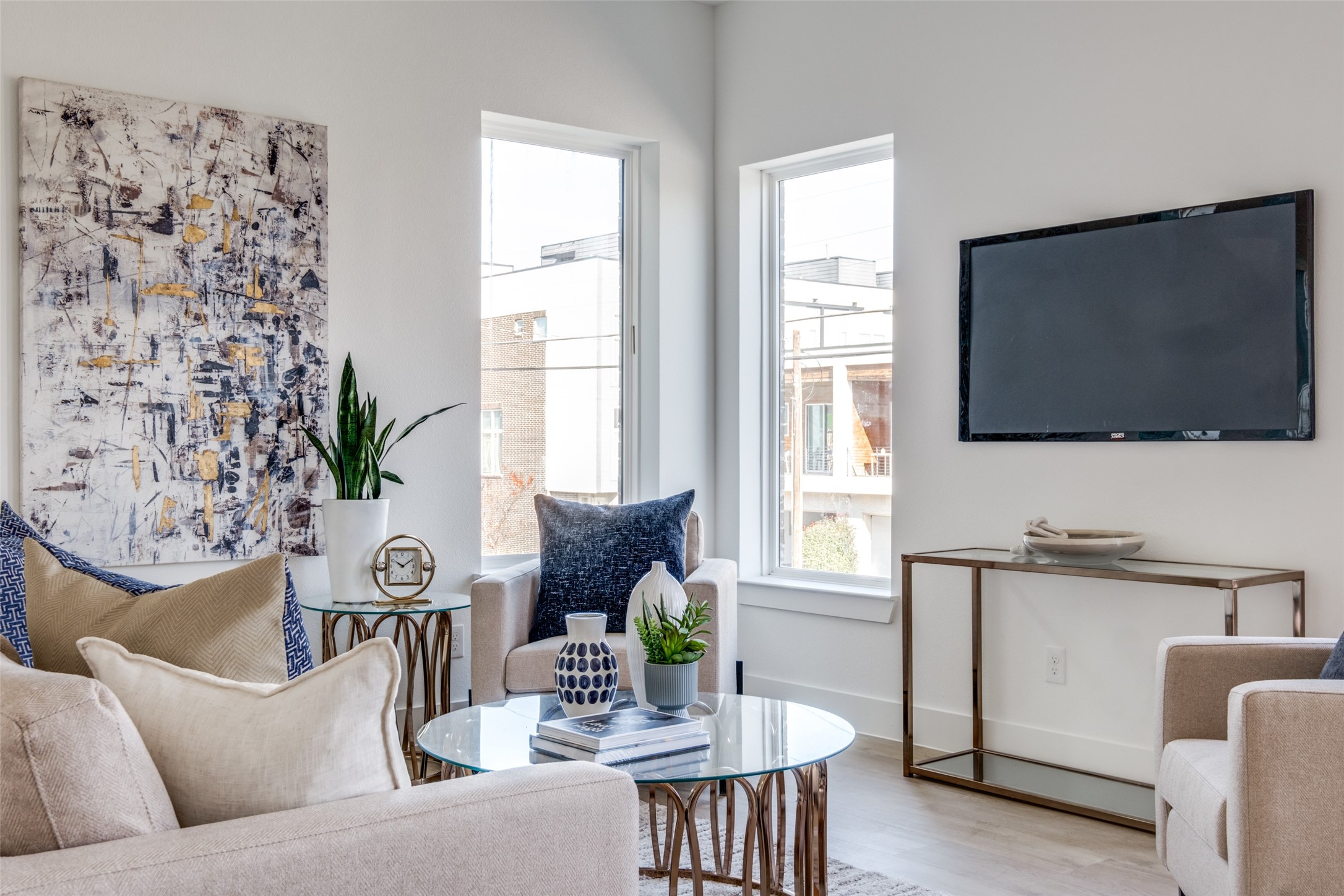 2015 N Prairie Avenue 104