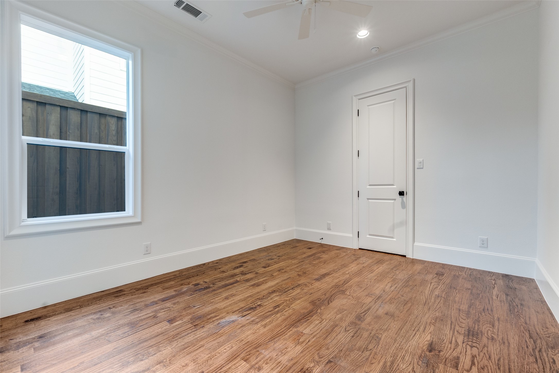 6831 Casa Loma Avenue