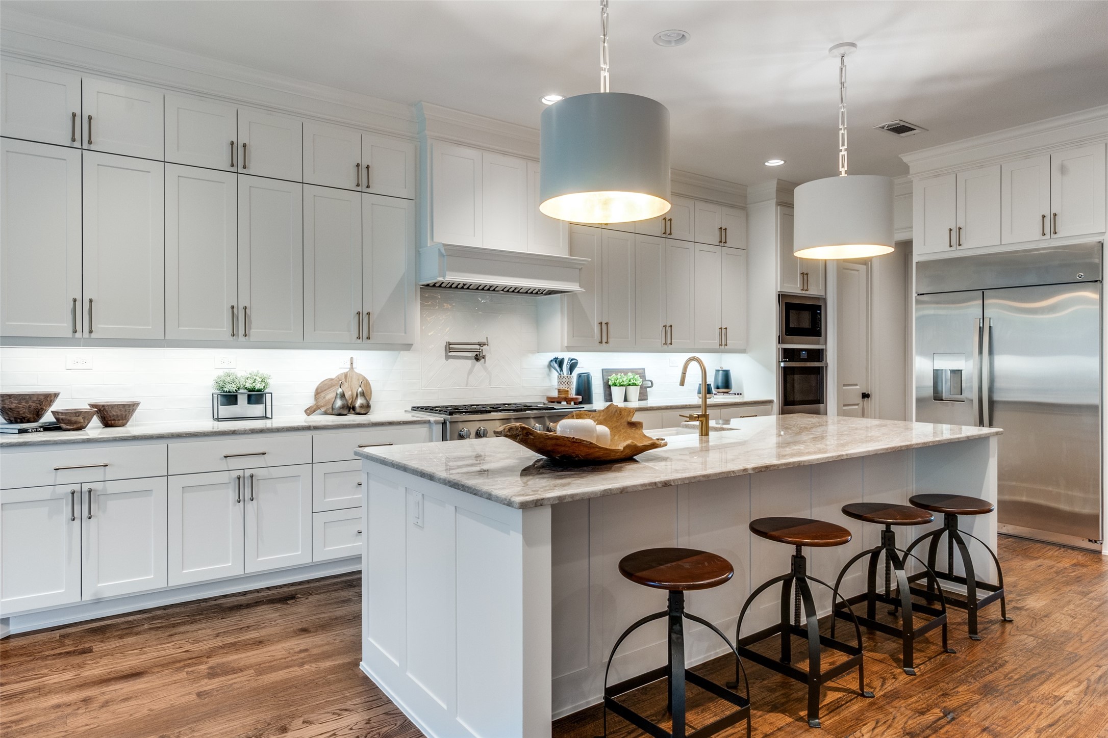 6831 Casa Loma Avenue