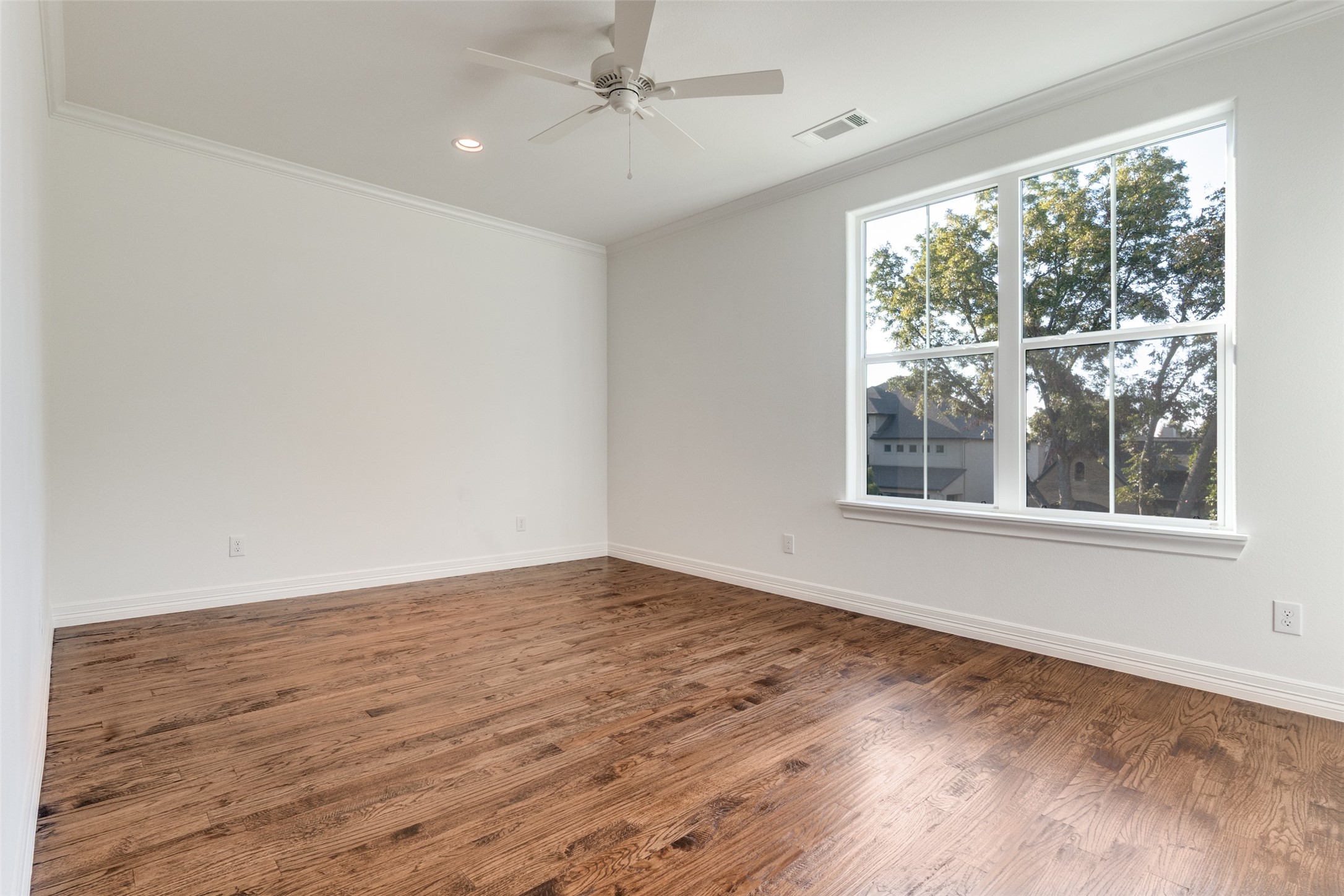 6831 Casa Loma Avenue