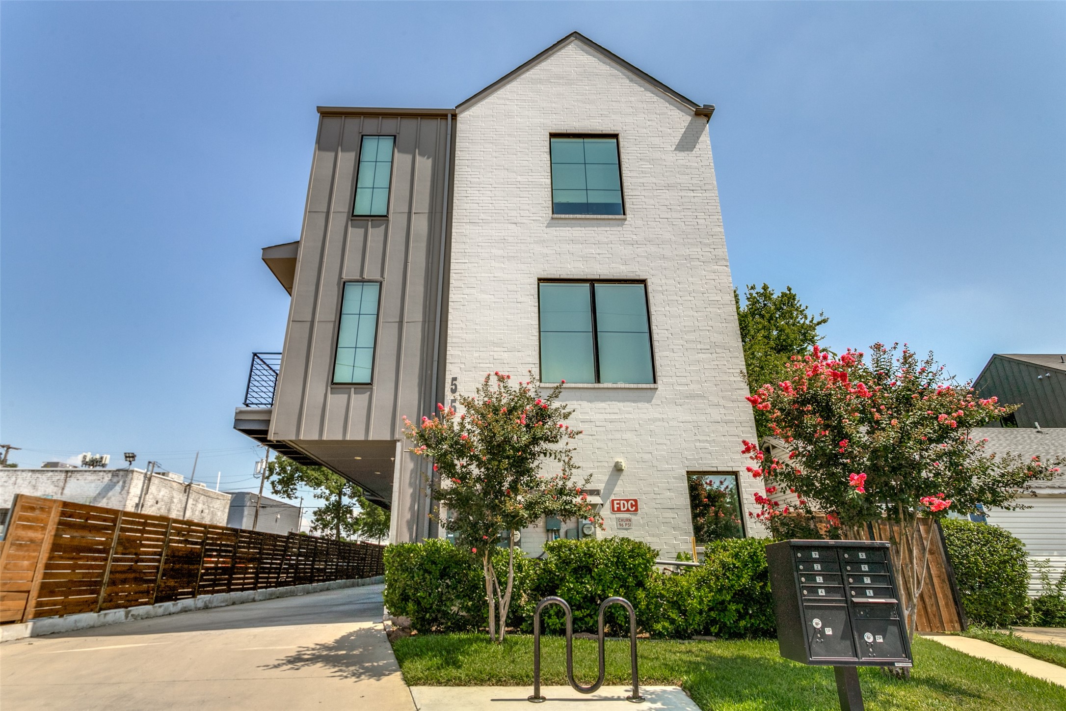 5515 Bryan Parkway 102