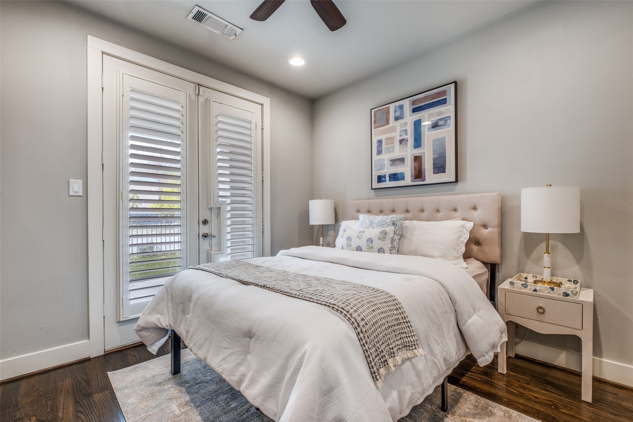 6015 Chimera Court
