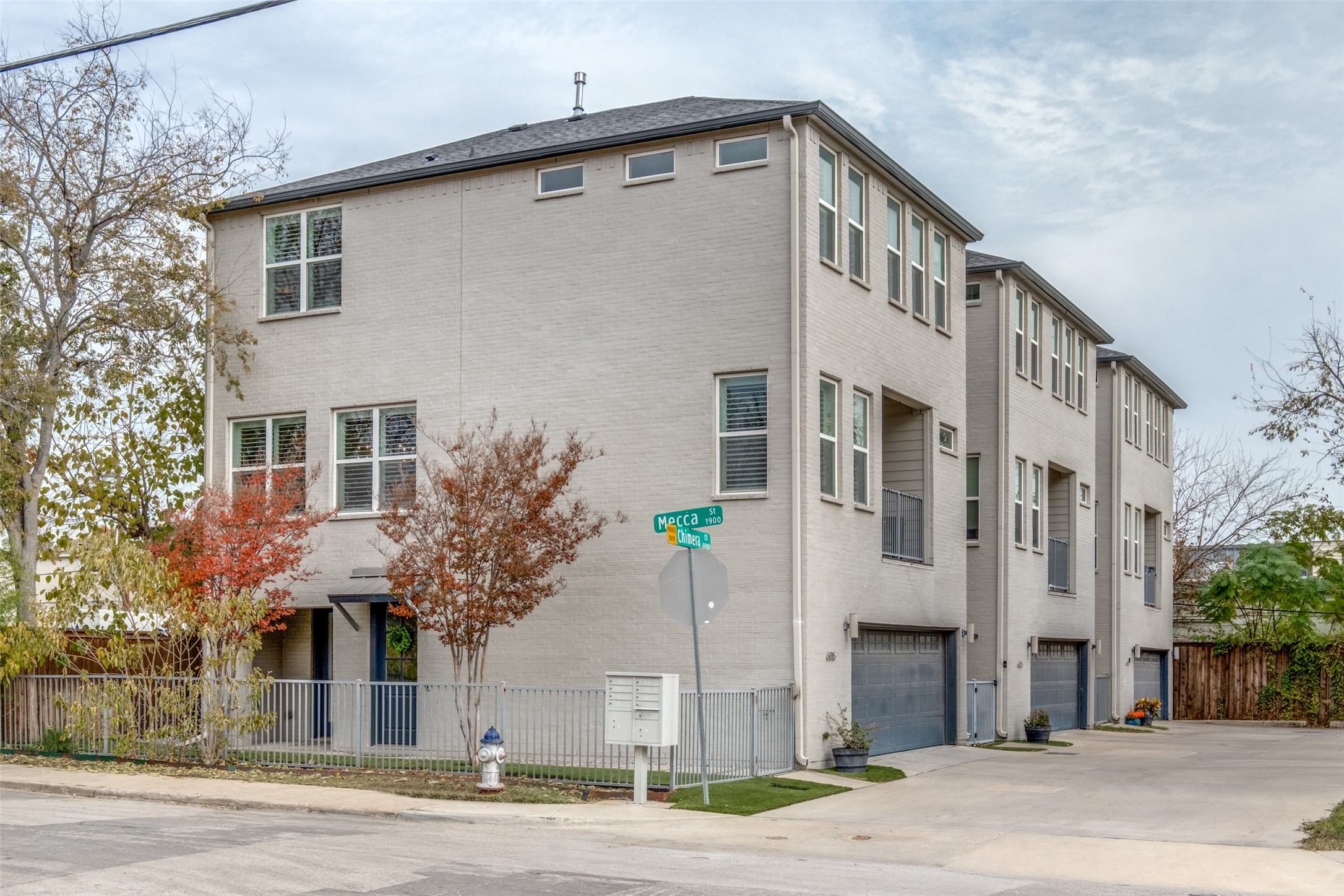 6015 Chimera Court