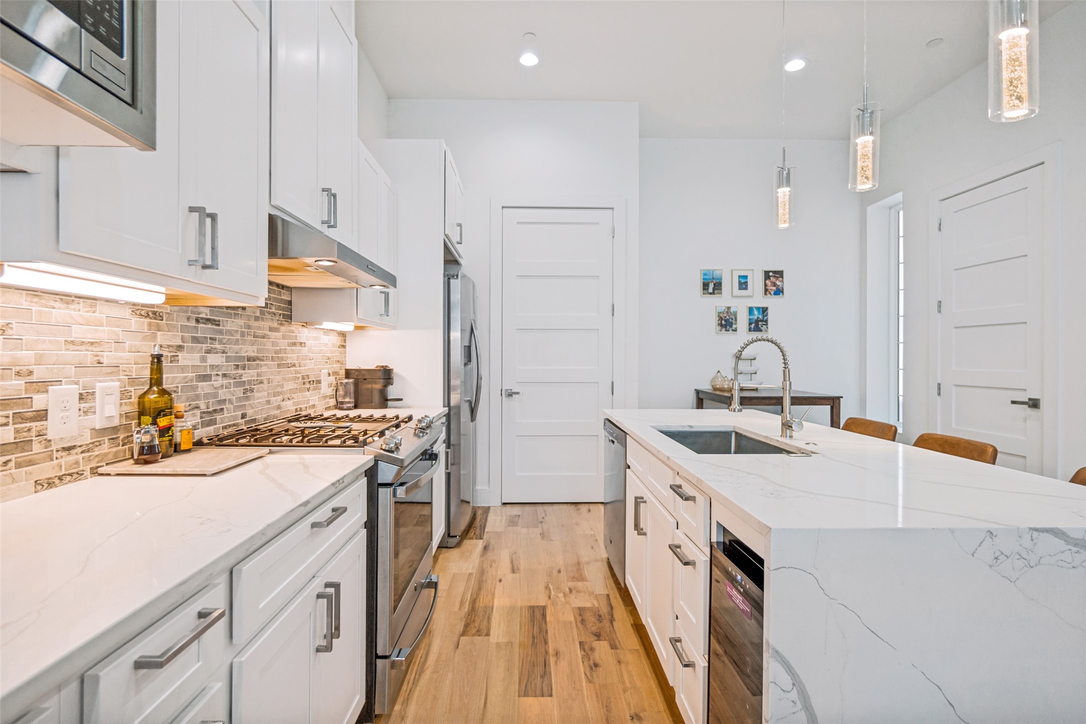 1910 Caddo Street B102