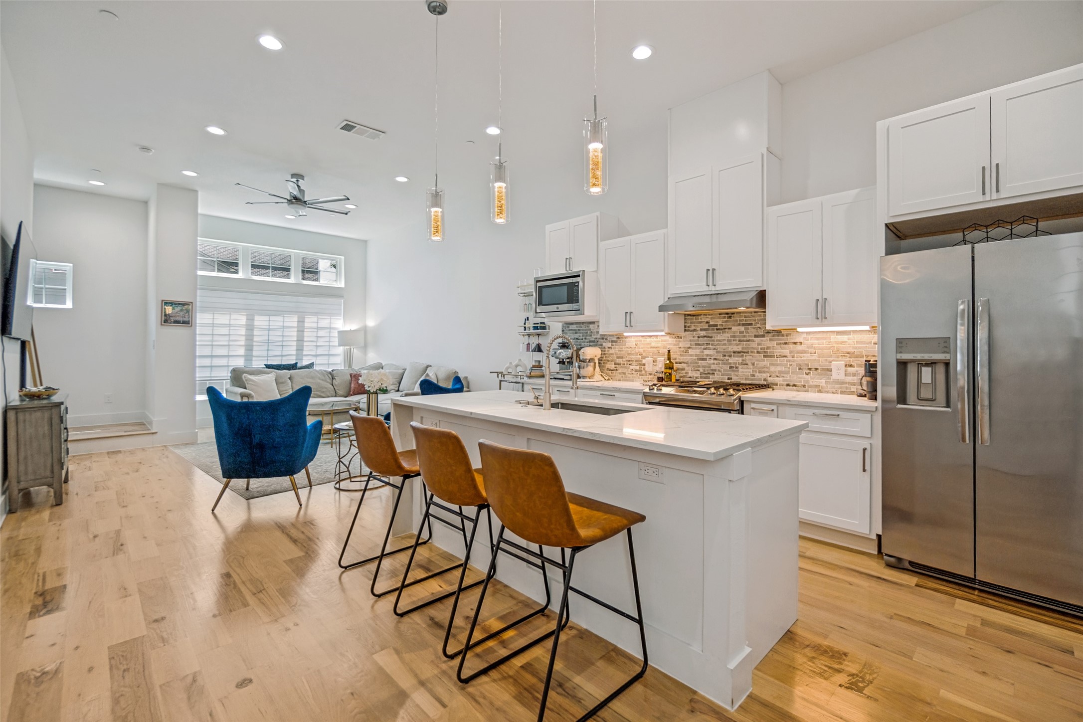 1910 Caddo Street B102