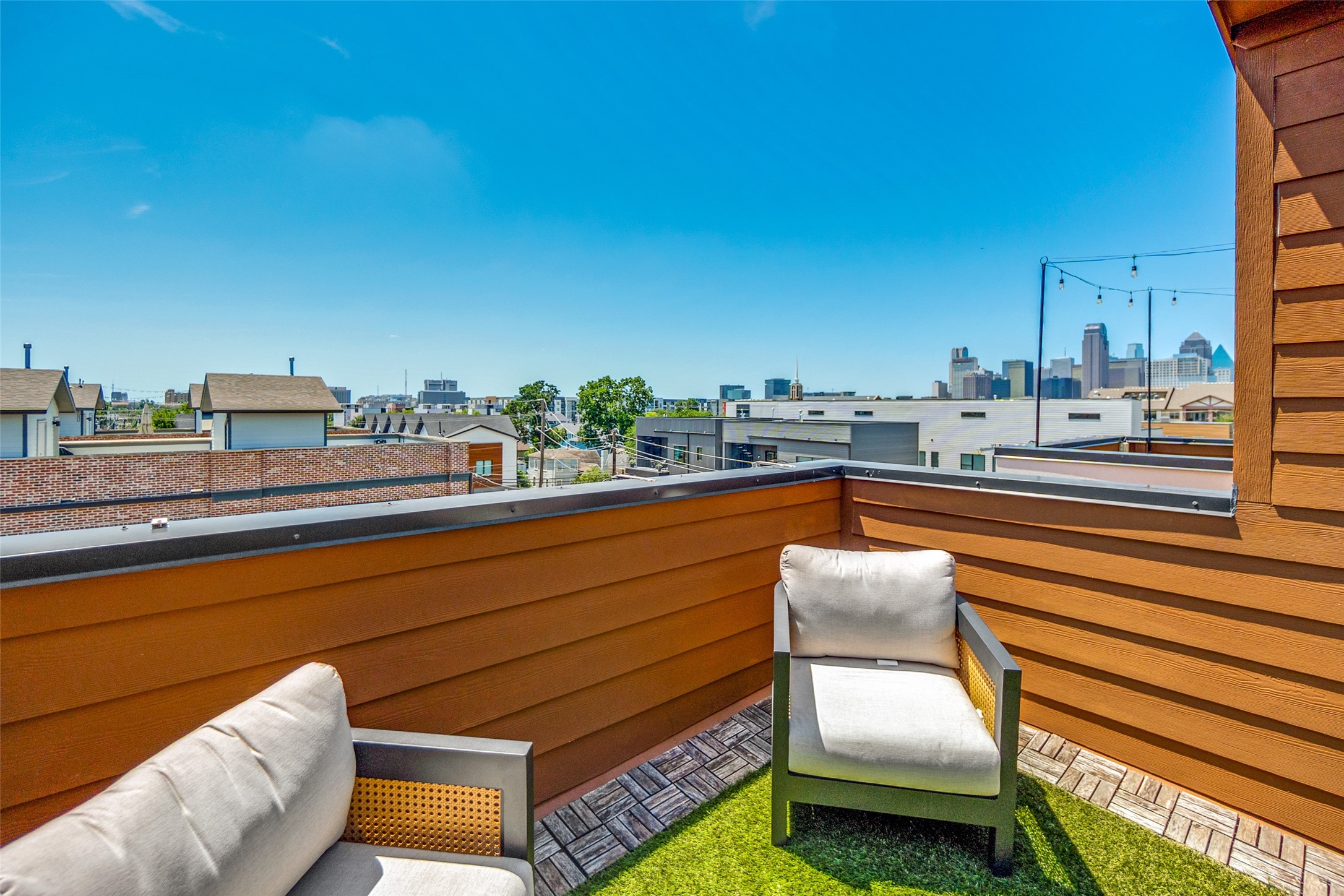 1910 Caddo Street B102