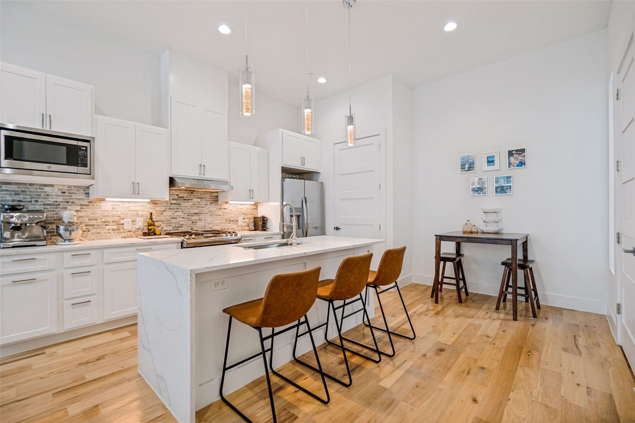 1910 Caddo Street B102