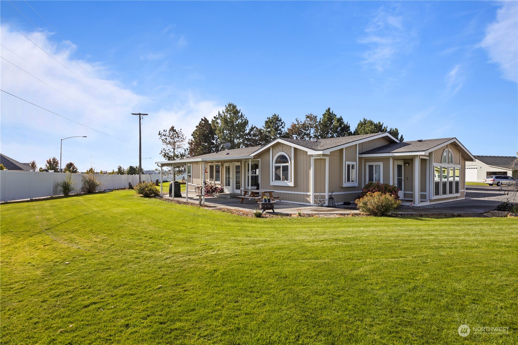 1205 Road E.9 NE