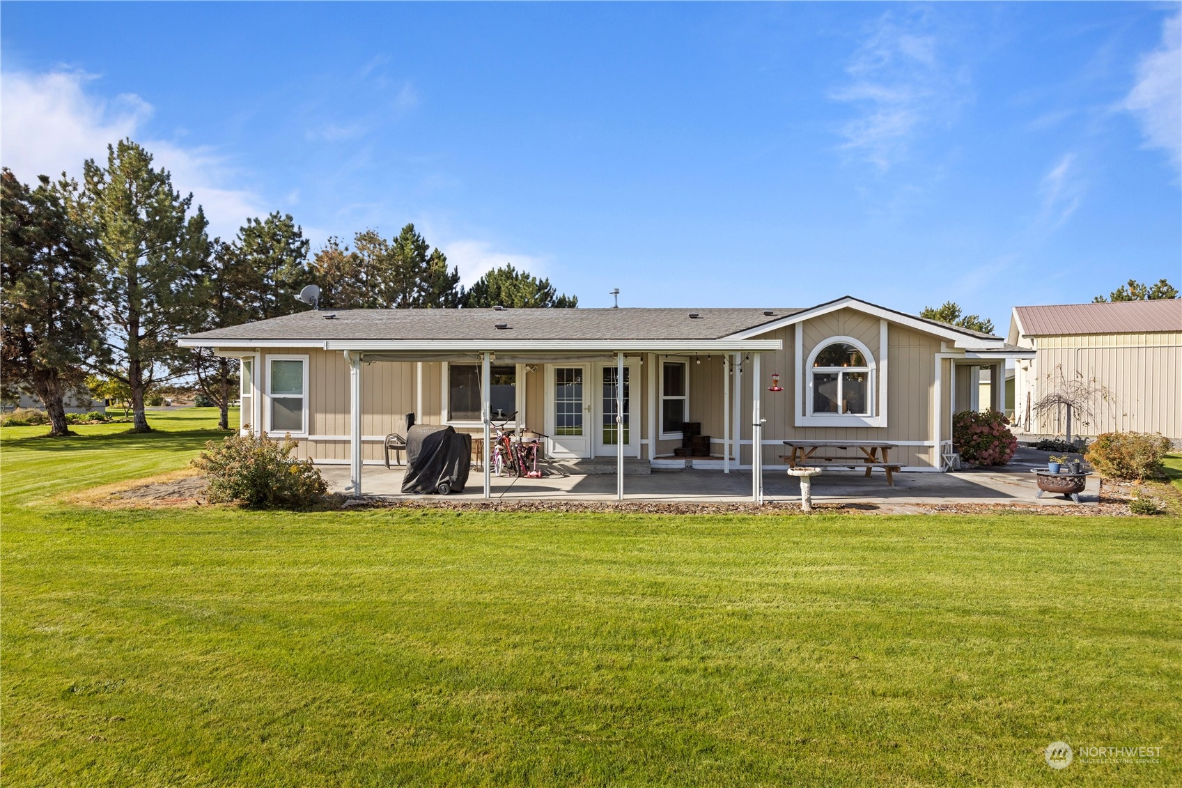 1205 Road E.9 NE