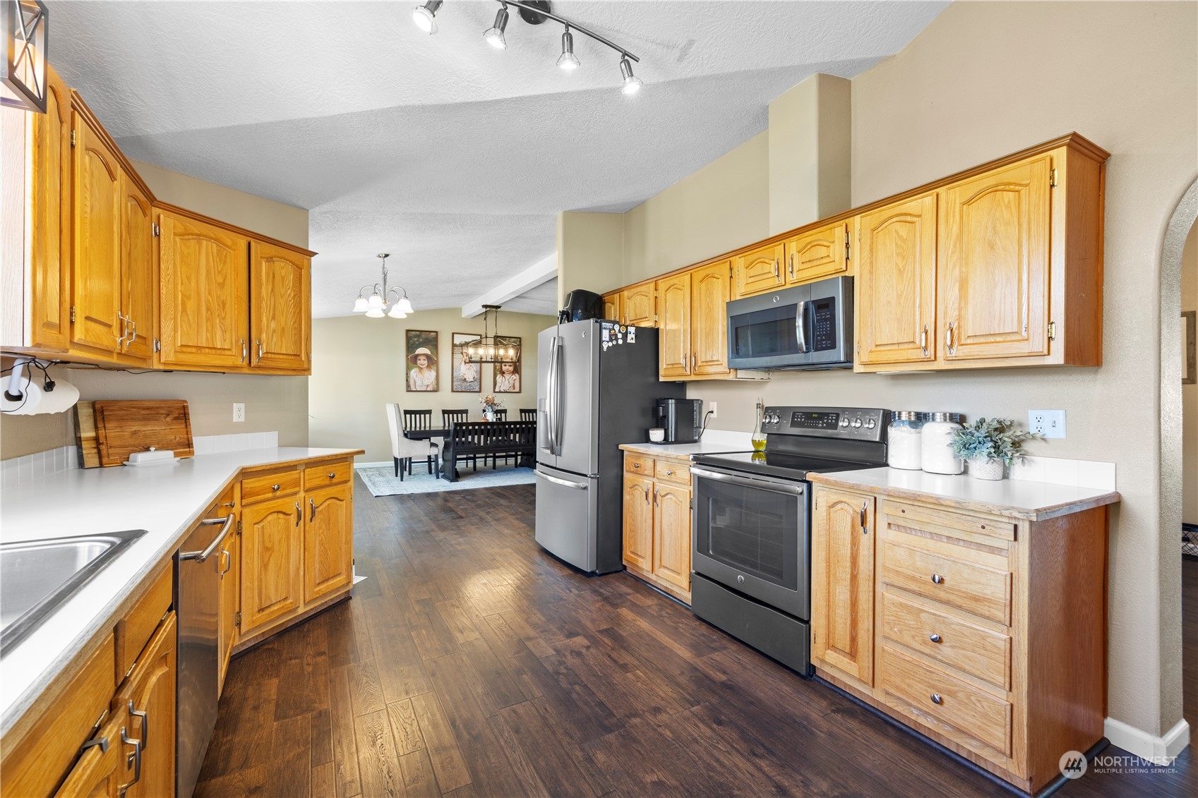 1205 Road E.9 NE