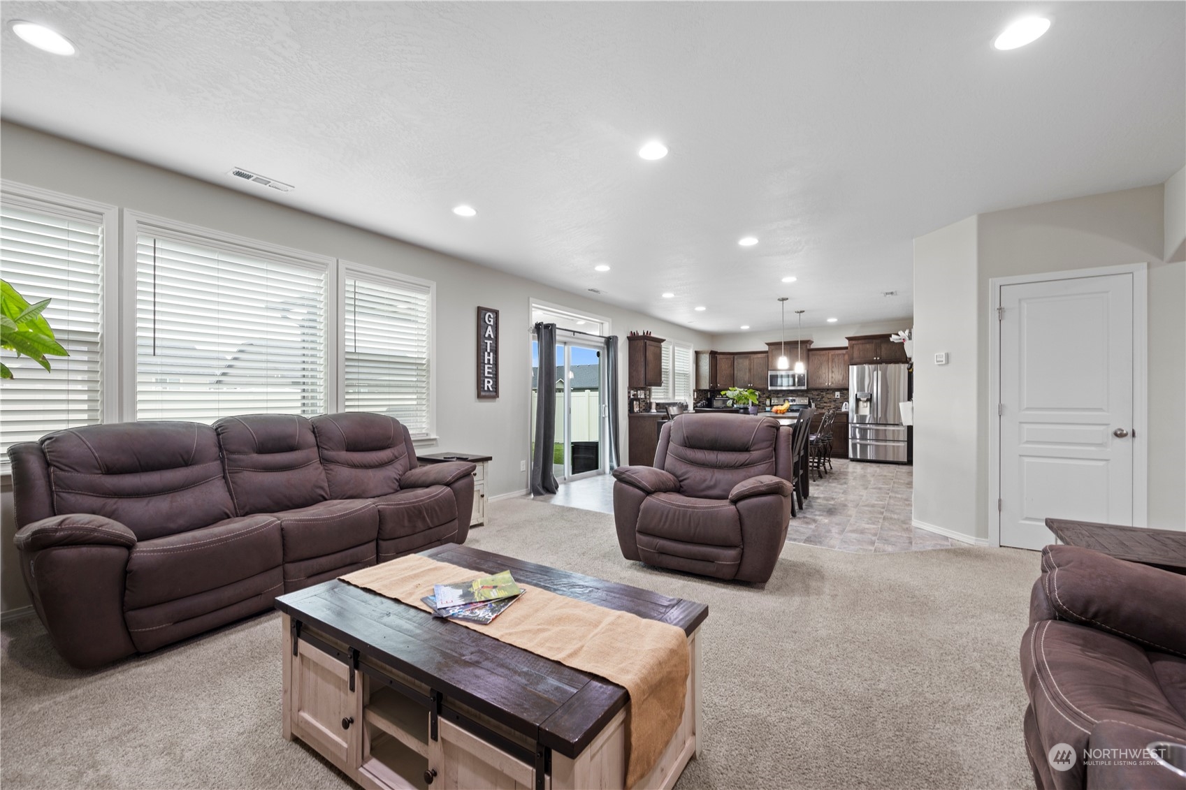 1345 E Nen Drive