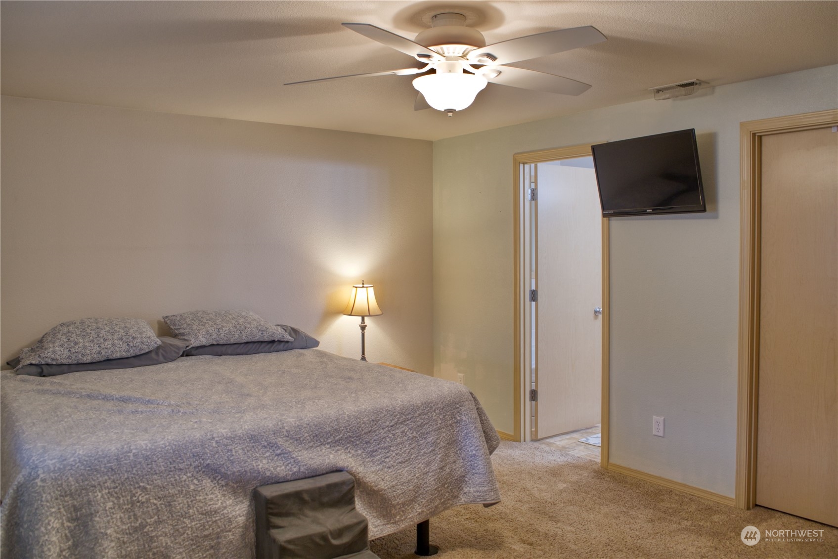 1408 E Greens Loop Road