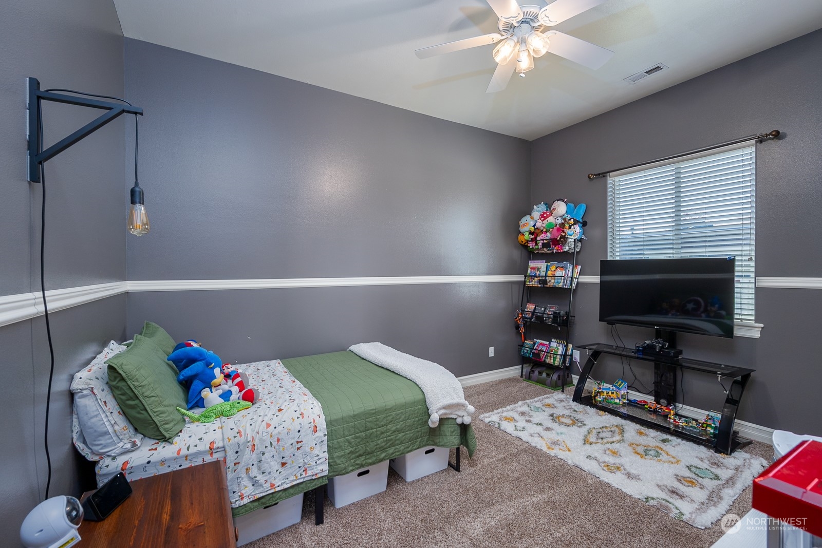 7849 Blue Jay Drive NE