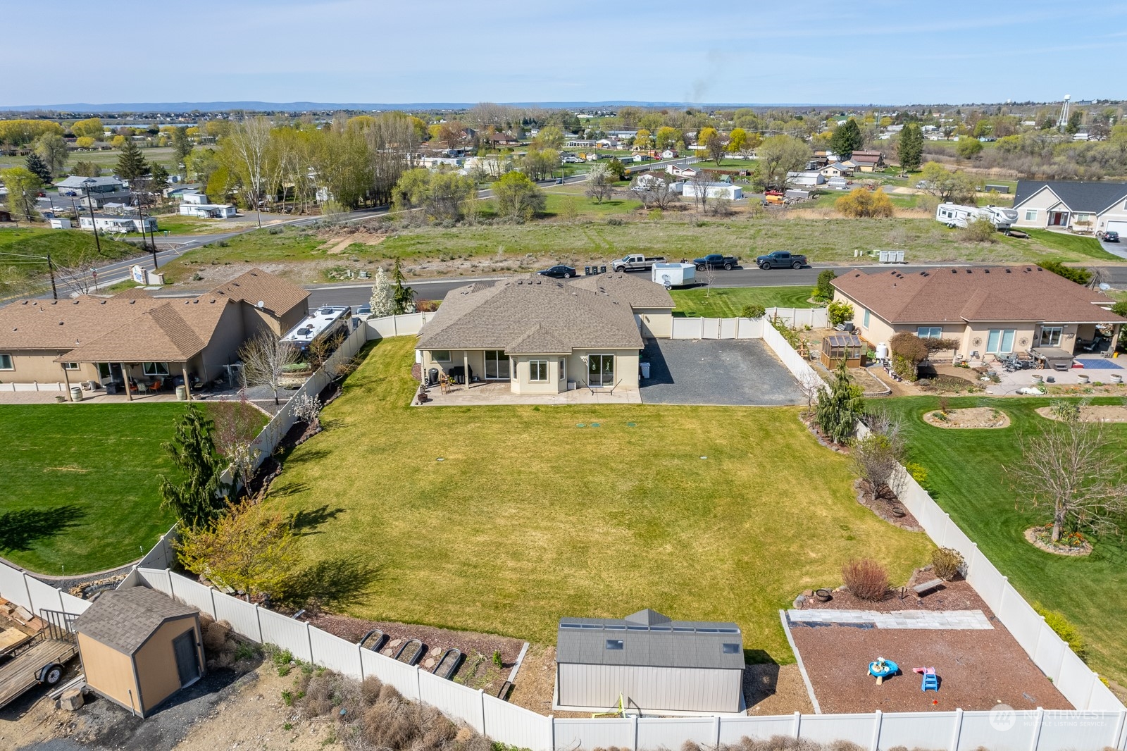 7849 Blue Jay Drive NE