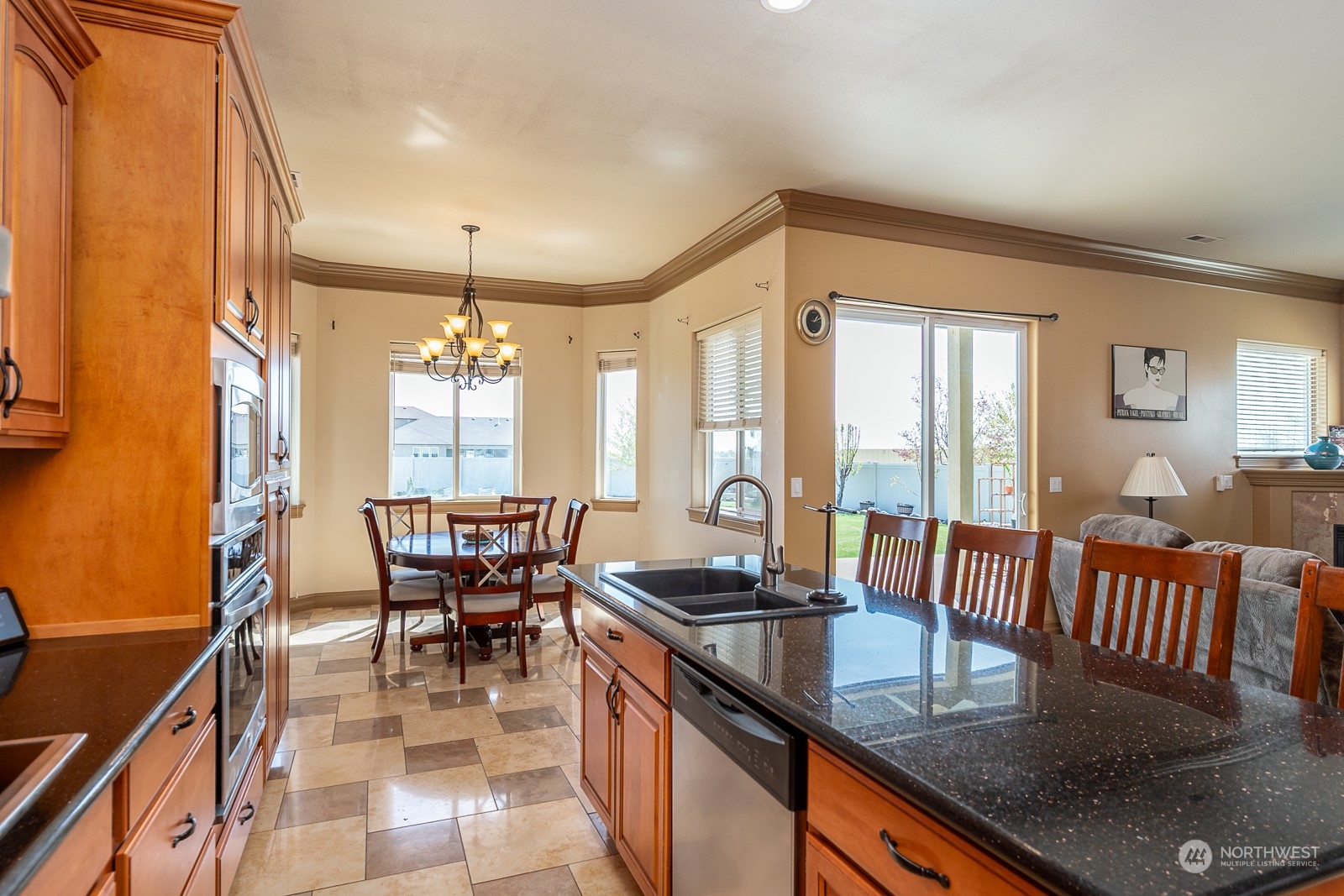 7849 Blue Jay Drive NE
