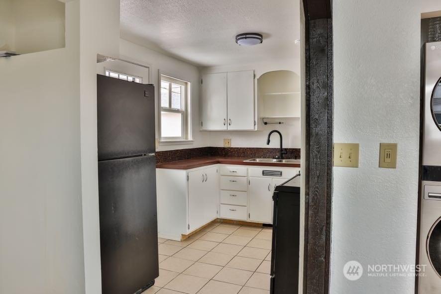 312 W Ridge Road