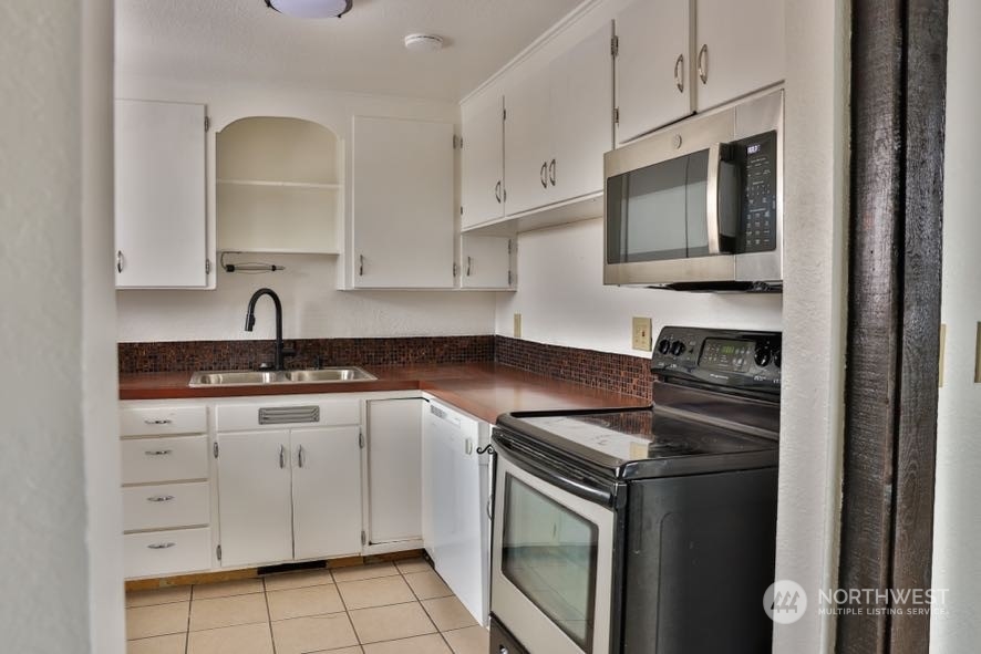 312 W Ridge Road