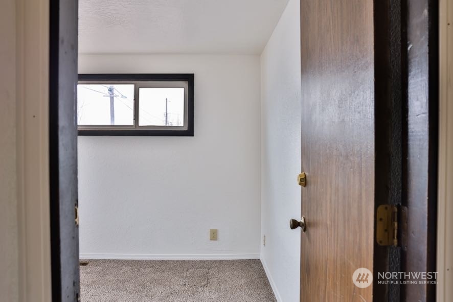 312 W Ridge Road