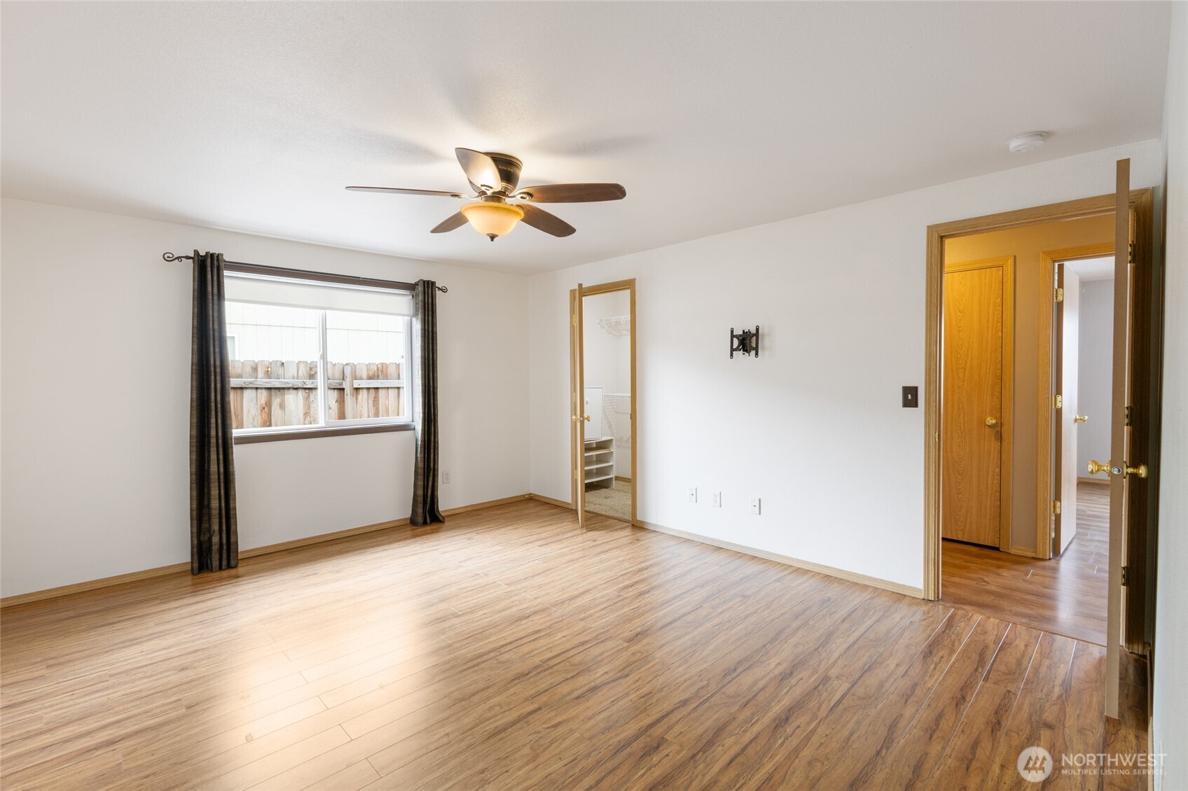 2000 S Leanne Avenue