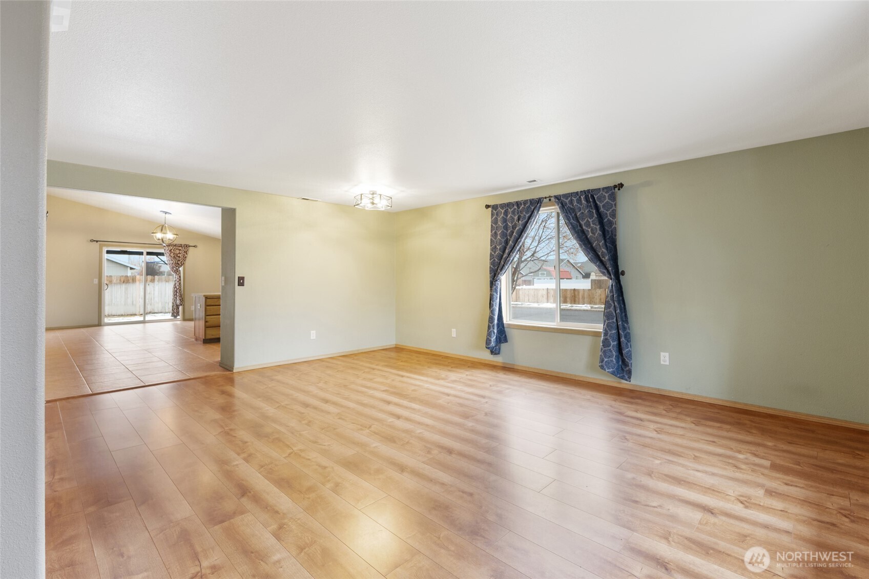 2000 S Leanne Avenue