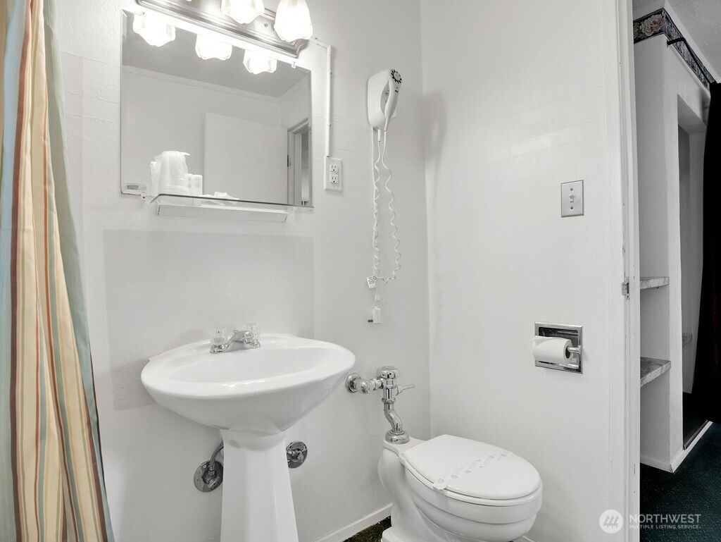 609 E First Avenue