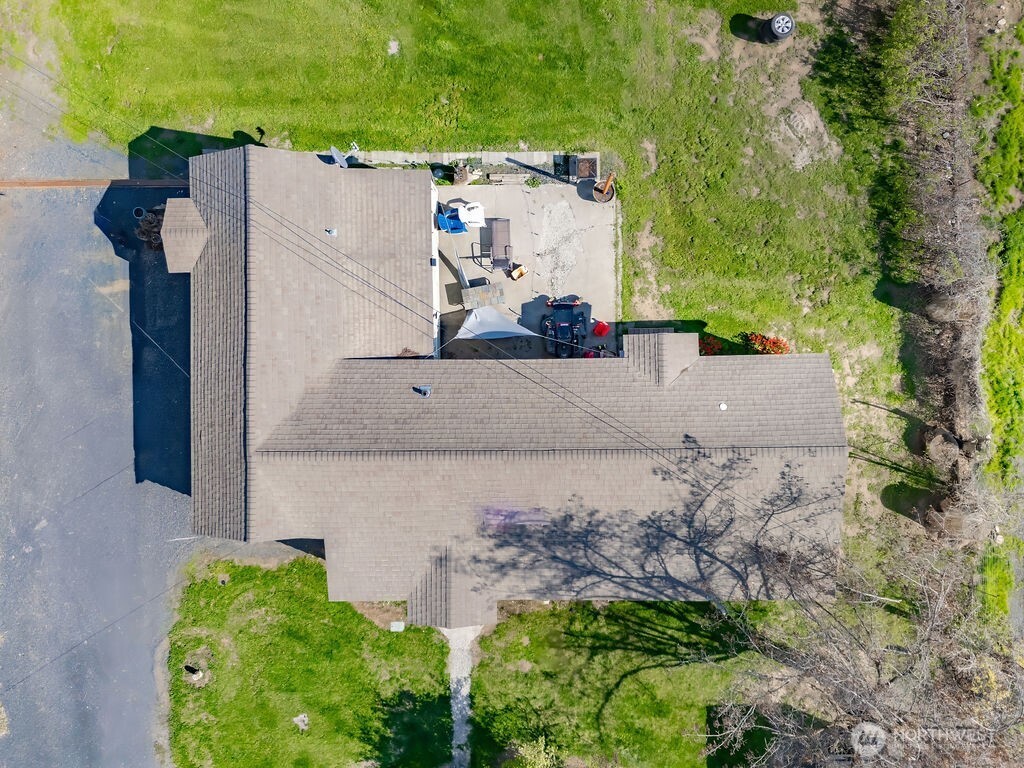 2001 W 2003 Lakeside Drive