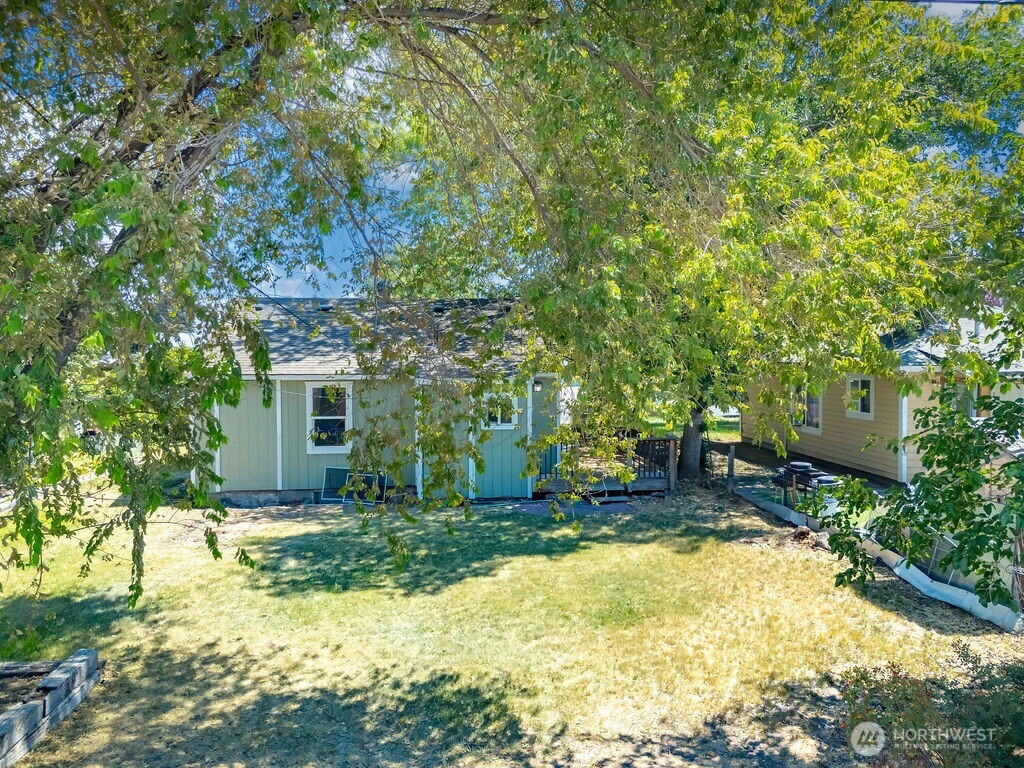 57 SE G Street