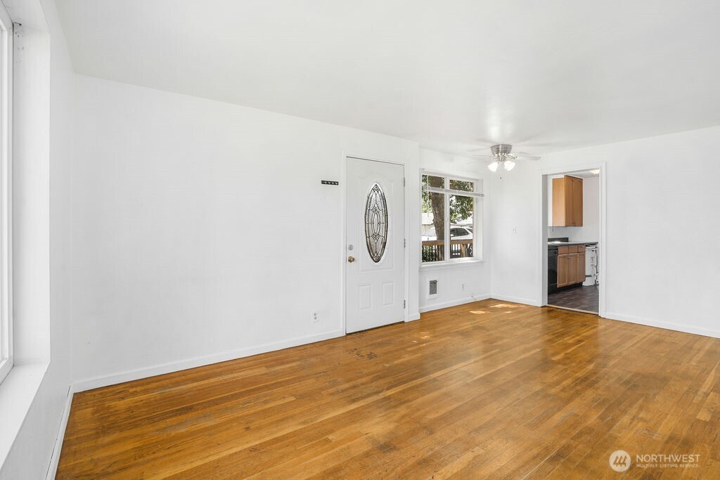57 SE G Street
