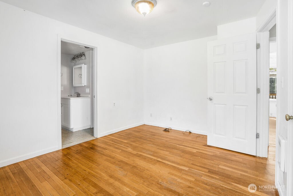 57 SE G Street