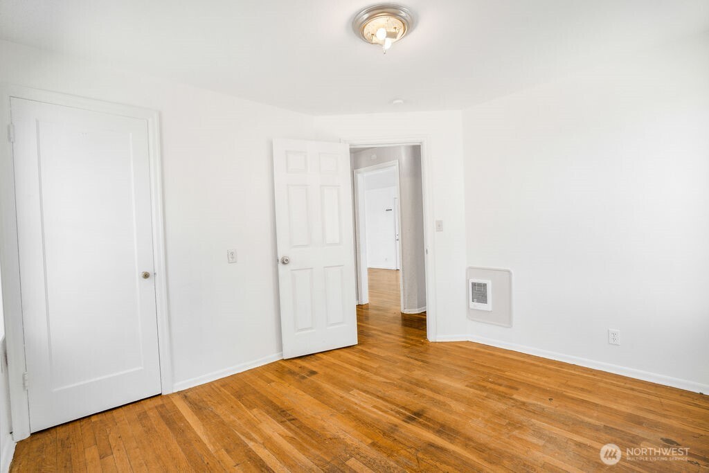 57 SE G Street