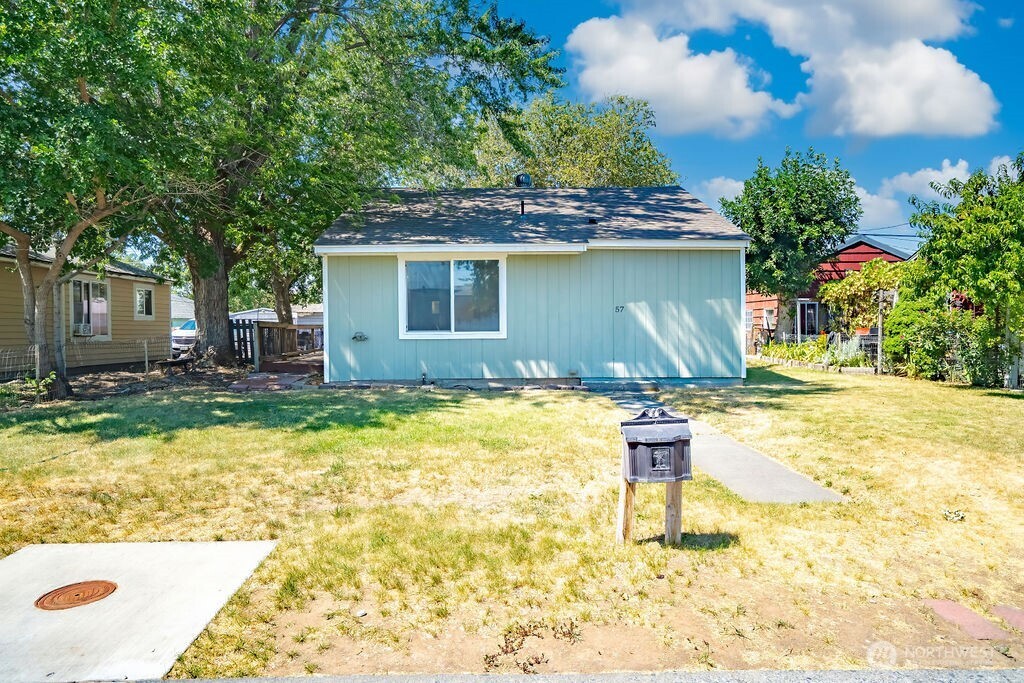 57 SE G Street