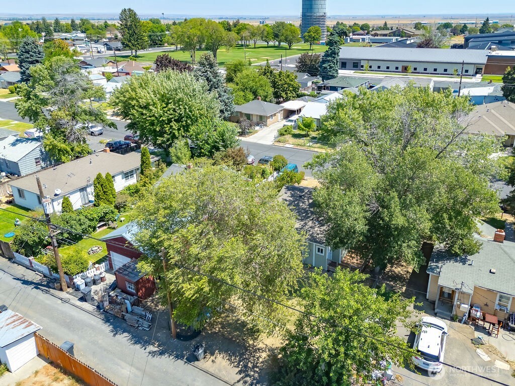 57 SE G Street