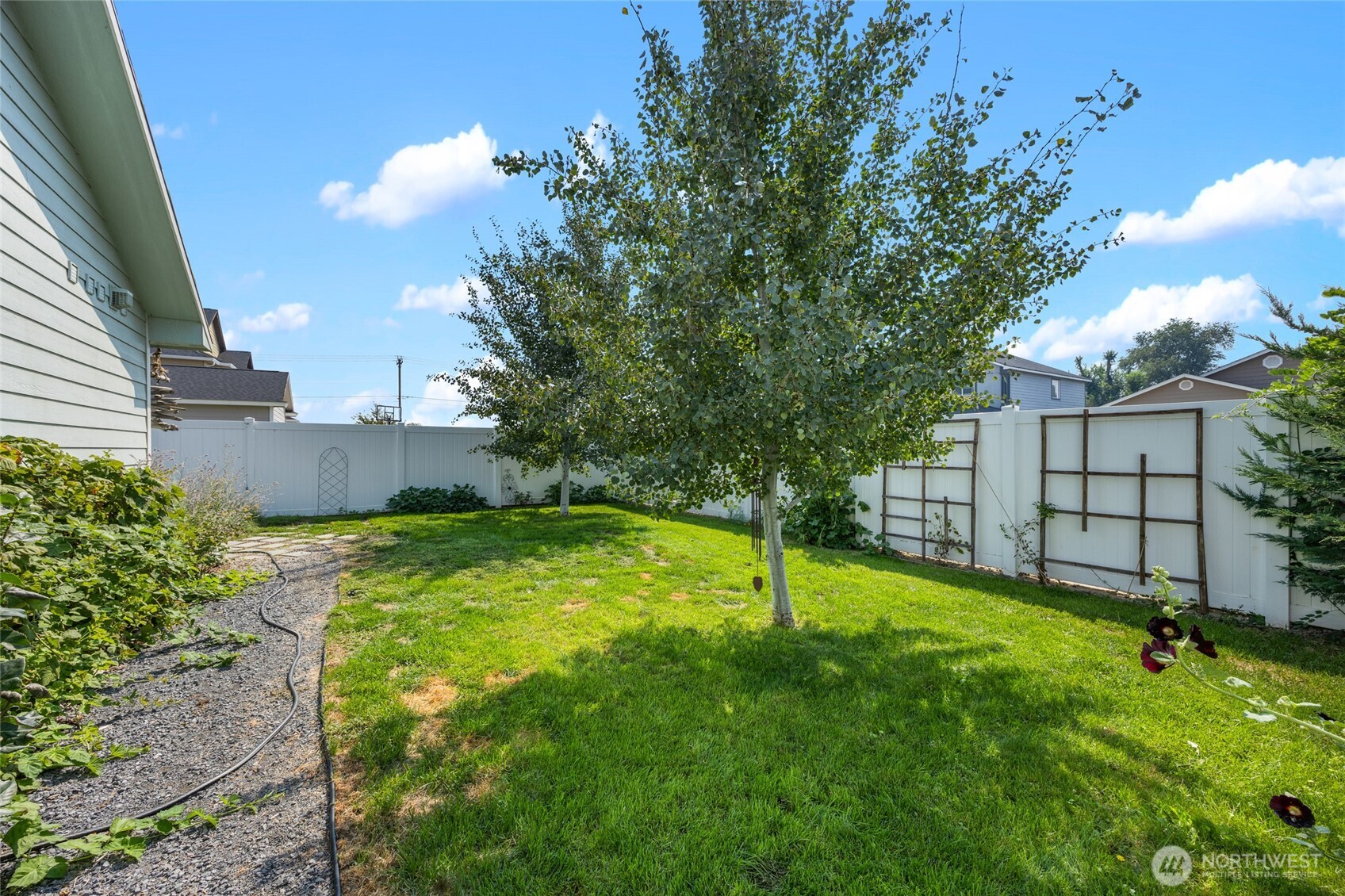 3429 W Glenmoor Drive