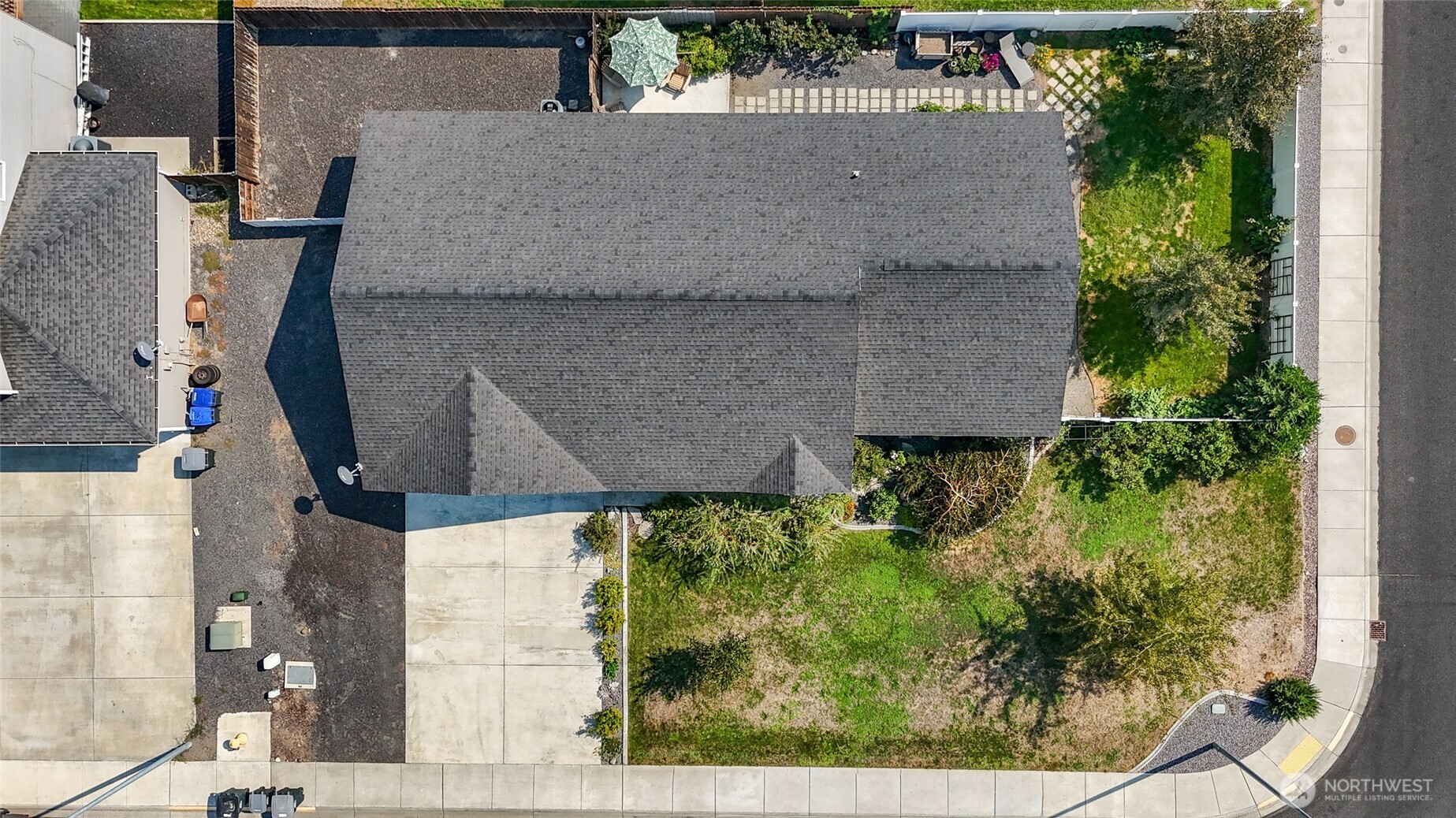 3429 W Glenmoor Drive