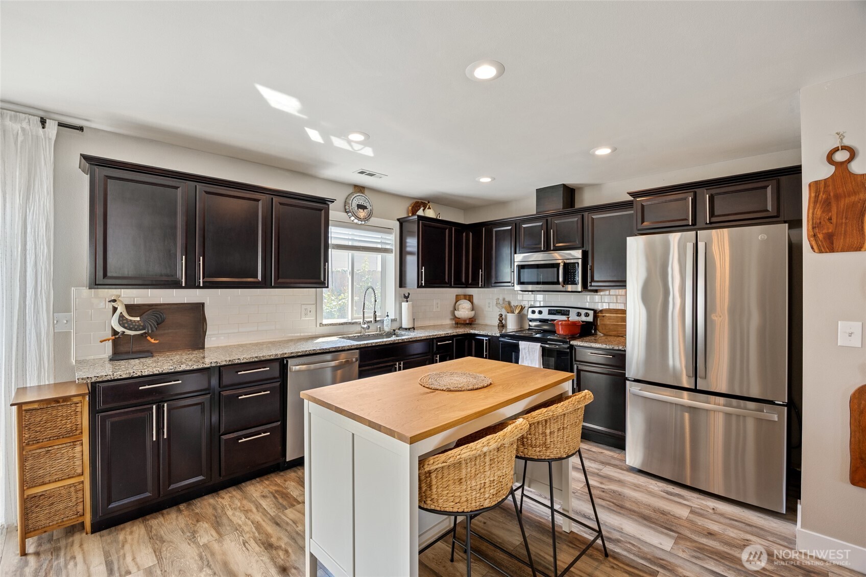 3429 W Glenmoor Drive