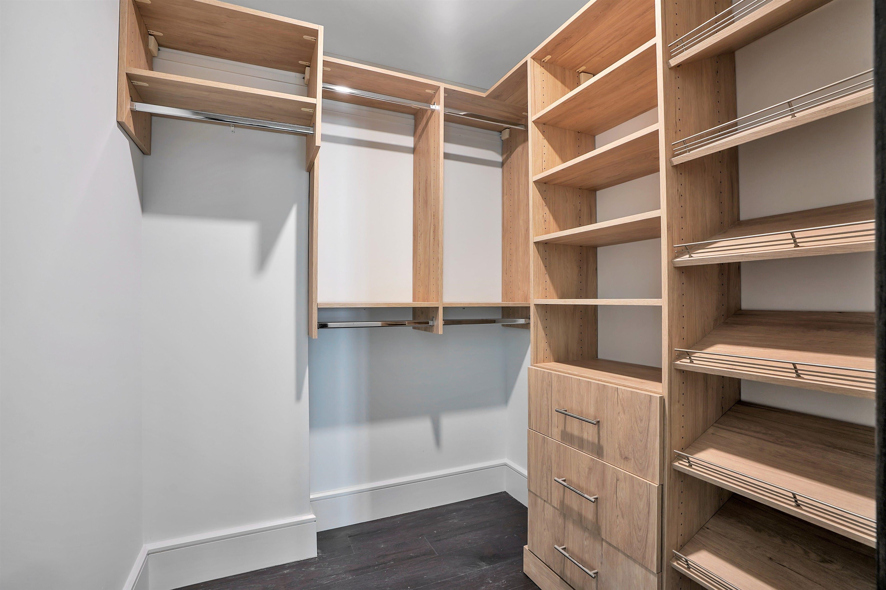 8701 CHURCHILL RD Unit 801